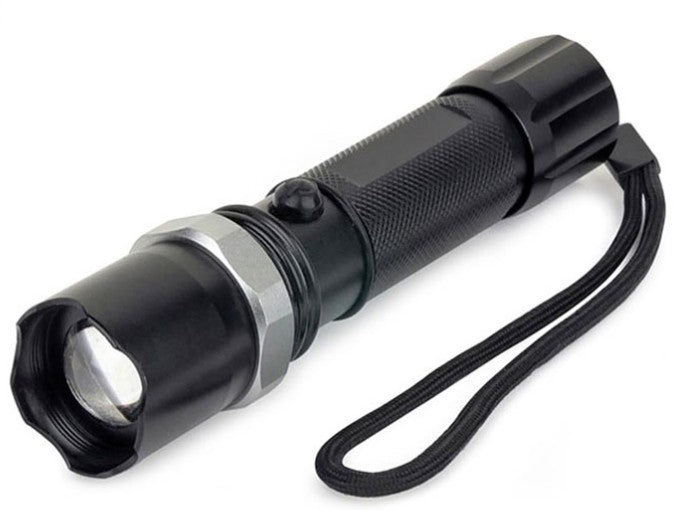 Sona 500 Lumen LED Flashlight with Zoom