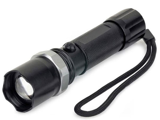 Sona 500 Lumen LED Flashlight with Zoom